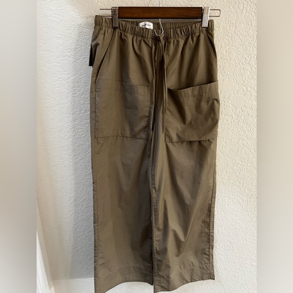 NWOT Babaton Aritzia pant - Picture 1 of 5